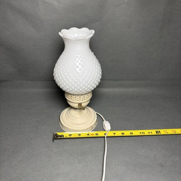 Vintage Milk Glass Boudoir Lamp Hobnail & Brass Electric Footed Footed-WORKS - Picture 8 of 8